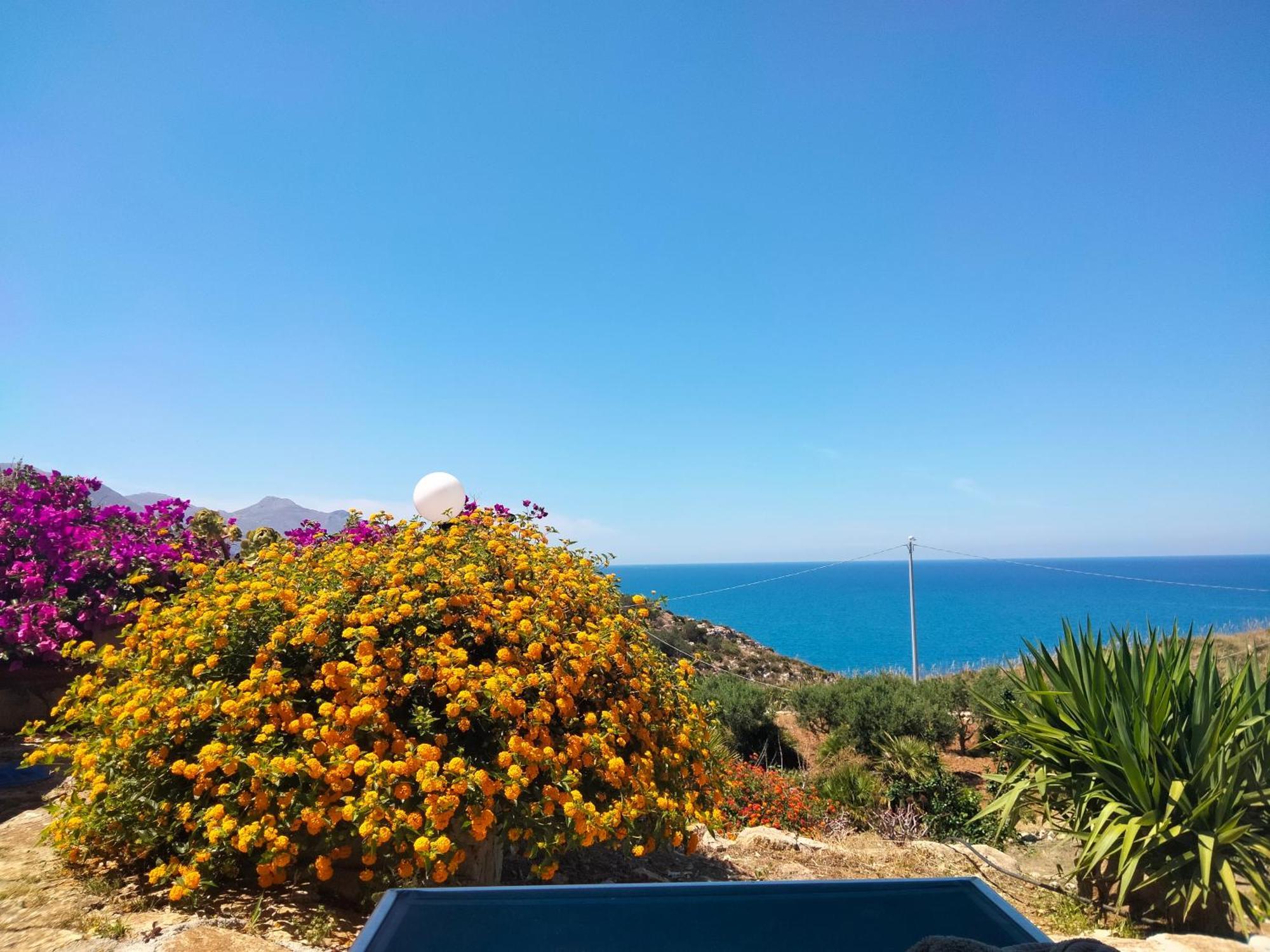 Cala rossa Castellammare del Golfo Quarto foto